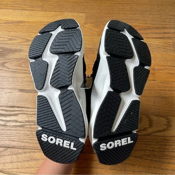 NEW Sorel Kinetic RNEGD Caribou Waterproof Boot Black NL4398 Size 8 NWT - Picture 4 of 8